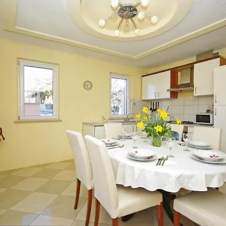 Rose - Two-bedroom With Sea View Terrace Apartmán *
