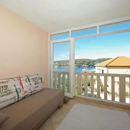 Rose - Two-bedroom With Sea View Terrace