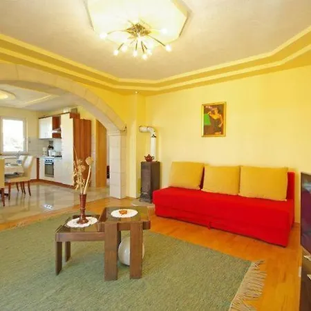 Rose - Two-bedroom With Sea View Terrace